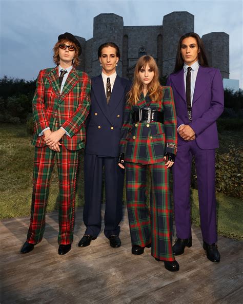 gucci e le celebrità|Alessandro Michele e la rivoluzione sartoriale di Gucci.